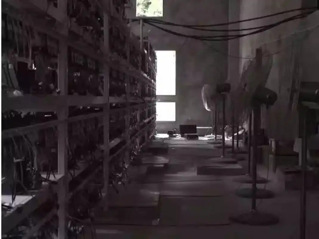 A detailed view of a high-performance mining rig optimized for Dogecoin in a French tech environment